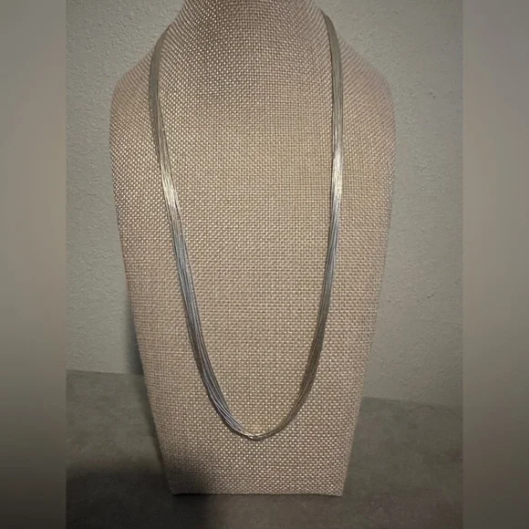 Liquid Silver 10 strand Running Bear silver Necklace - Picture 2 of 9